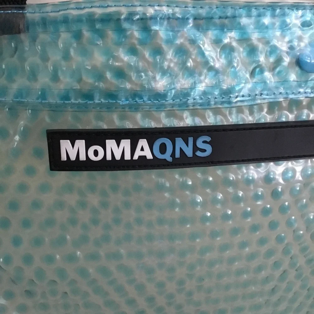 MoMA Museum of Modern Art Queens Clear Bubble Crossbody Bag - Picture 6 of 9